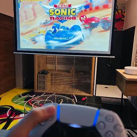 شقة Capsule Street Art - Sauna- Jacuzzi - Playstation 5 - Billard - Netflix - Cinema - Terrasse *